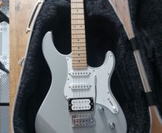 Yamaha Pacifica PAC112VM