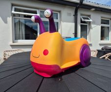 ride on snails b. Toys