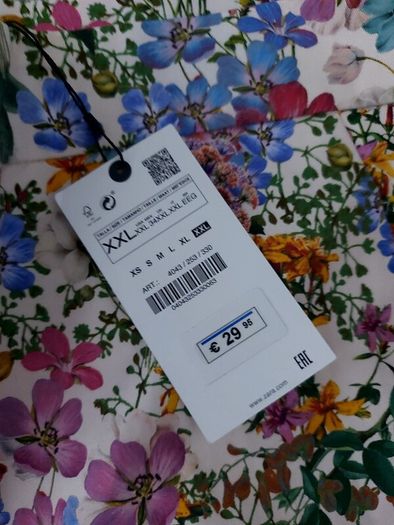 shorts zara flower brand new size XXL