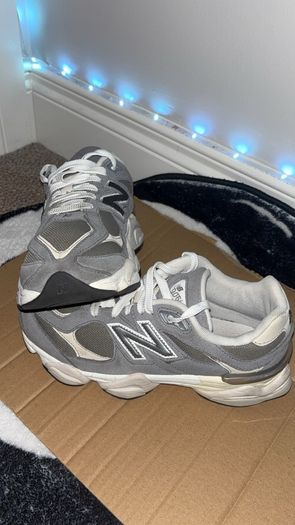 New Balance 9060