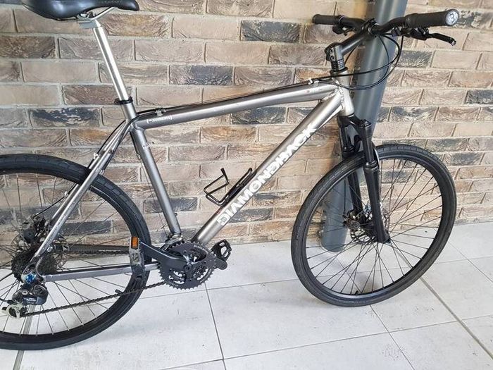 diamondback mens bike( can deliver)