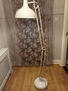 Floor lamp