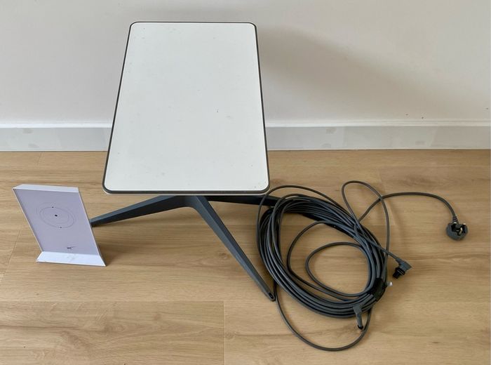 Starlink Internet Kit, Dish, Router, Stand & Cables