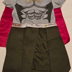 Roman soldier costume + cape. 7-8 y.