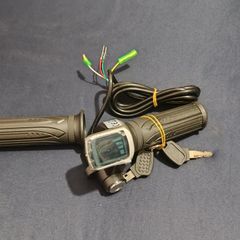 Twist Throttle With Key Lock and Screen For E-bike