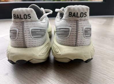 New Balance Balos