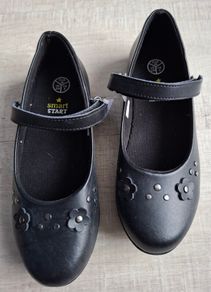 Girls school shoes size 2