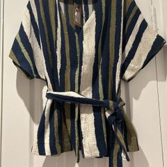 Navy n cream light jacket BNWT