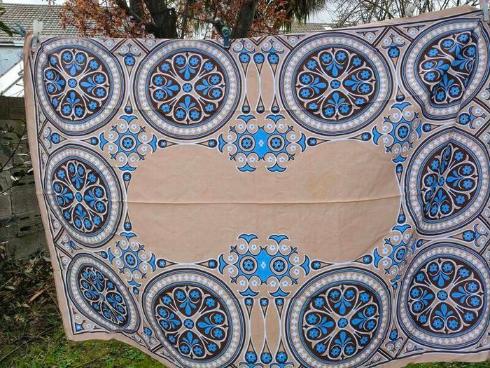 Vintage Irish Dunmoy Tablecloth