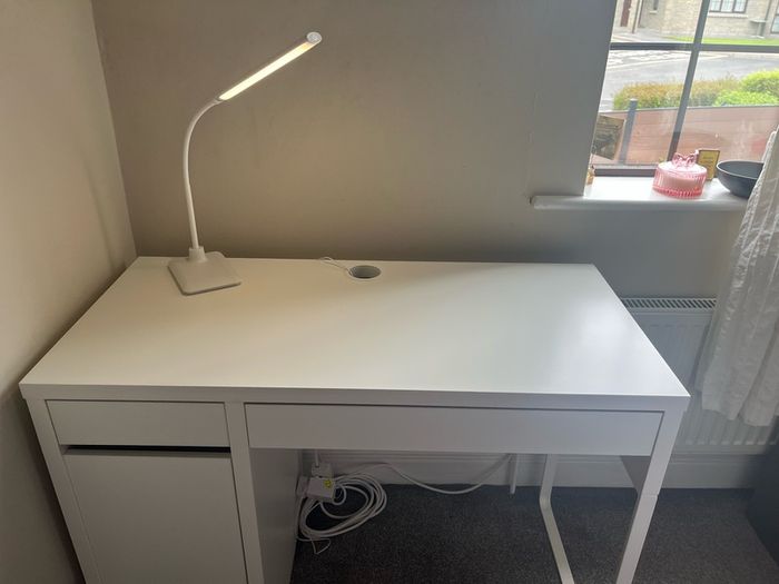 White Ikea Desk