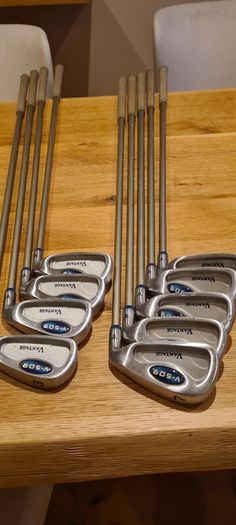 golf set (vantage clubs)