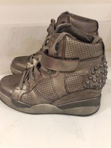 Hightops