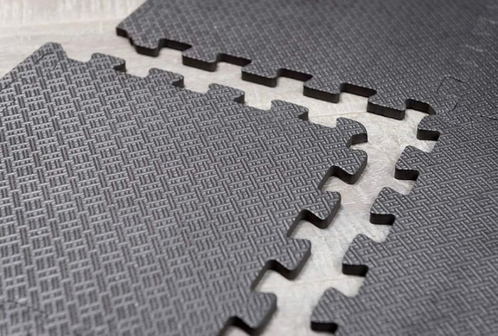 Gym Foam Mat; 24 Pieces; 30.5 x 30.5cm; Black; Non-Slip Interlocking Puzzle Floor Tiles for Home, Exercising, Garage (FREE POSTAGE)