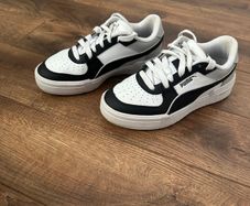 Puma trainers