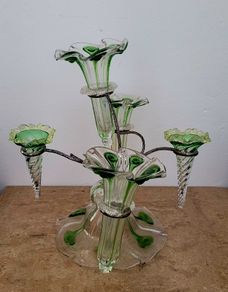Victorian glass epergne/centrepiece