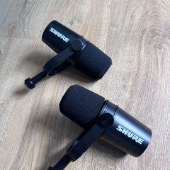 Shure MV7X Professional Podcast Microphone (XLR)