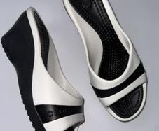 Croc Sassari Wedges Black & White size 10 UK