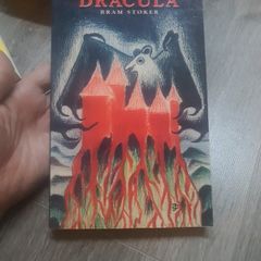 Dracula Bram Stoker (Irish langauge translation by sean o cuirrin, an gum 1997)
