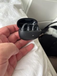 Baseus AirGo clip-ons earbuds