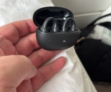 Baseus AirGo clip-ons earbuds