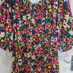 Floral top by yours