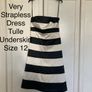 10 Dresses Image 6