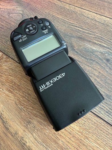 Canon Speedlite 430EX III-RT Flash