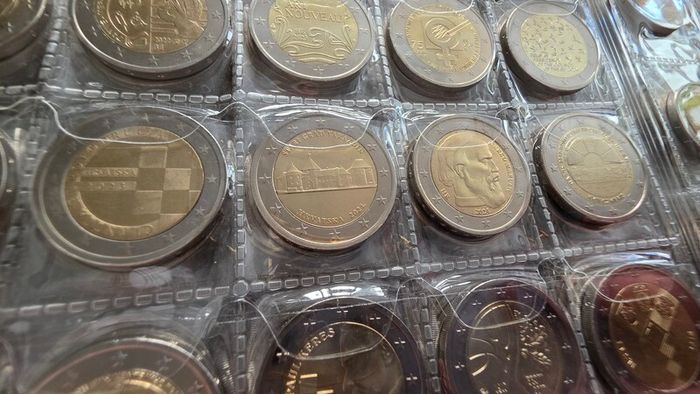 2 euro coin