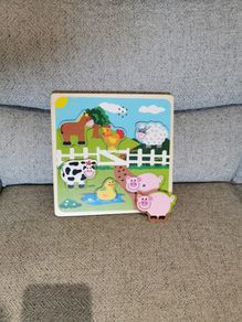 Wooden puzzle with animal sound