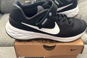 Nike Revolution 6 FlyEase Trainers UK 5.5 EU 38.5 Excellent Condition