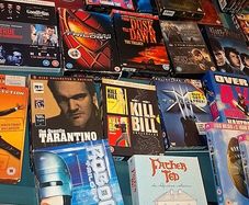 Hundreds of collectible dvd boxsets