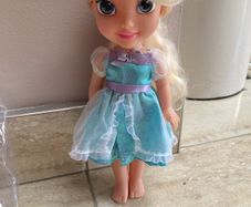 Frozen doll Elsa
