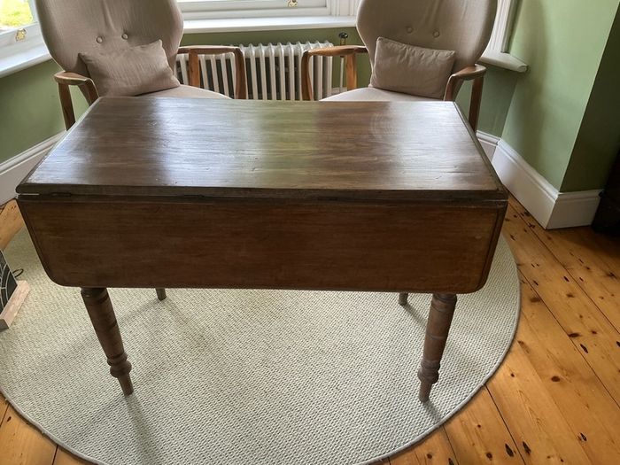 Dropleaf pine table
