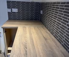 Wood Effect Laminate Kitchen Countertop