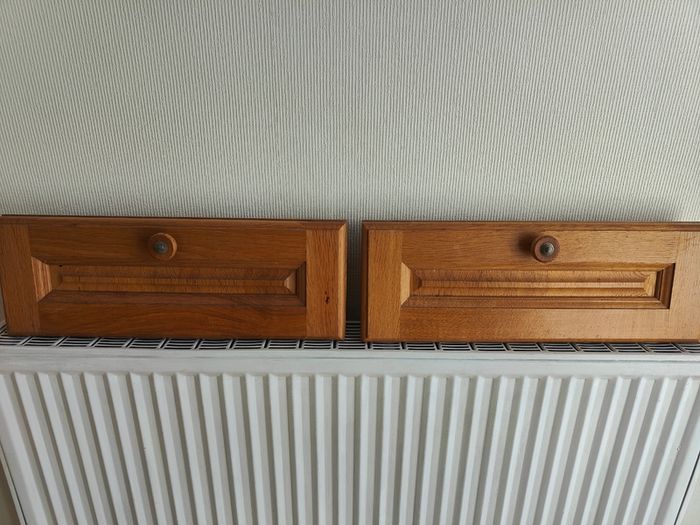 Kitchen cabinet doors and drawer fronts