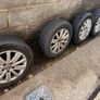 VW Golf original alloys and tyres Image 4