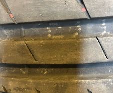 Car tyres