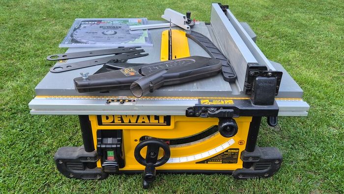 DeWalt Table Saw