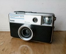 Mint 1970 Kodak Instamatic 333x Electronic 126 Film Cartridge Camera