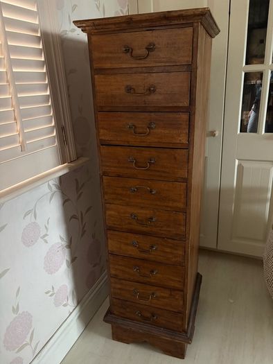 Beautiful slim rustic vintage 10 drawer tallboy in superb condition