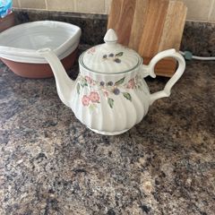 dinner set +Tea set I