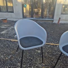 4 Kitchen Chairs in good knick they need a bit of a clean as there was a bit of work being done in the house