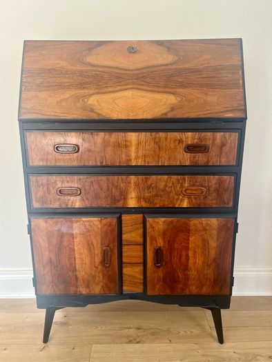 SALE! Funky Cocktail Bar/Bureau Stunning Grain
