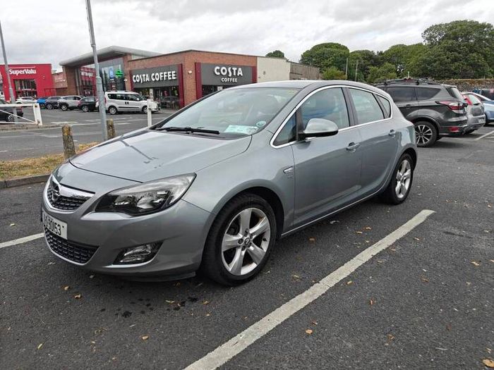2011 Opel Astra