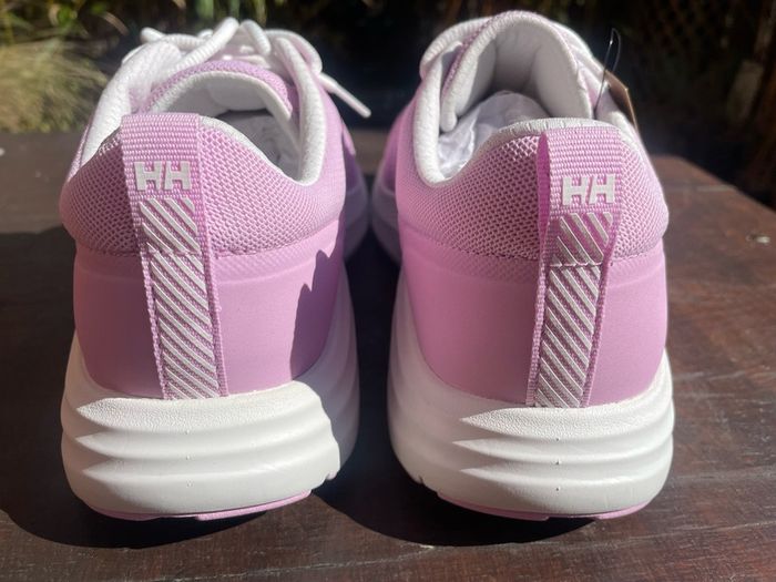 Helly Hansen size 7.5