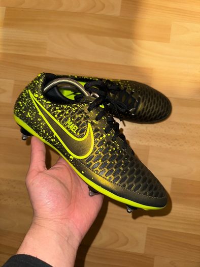 Nike Magista Orden Dark Citron/Black/Volt SG 651543-370