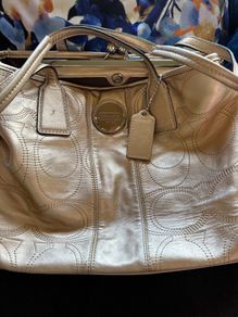 coach mid bag