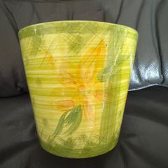 Flower pot