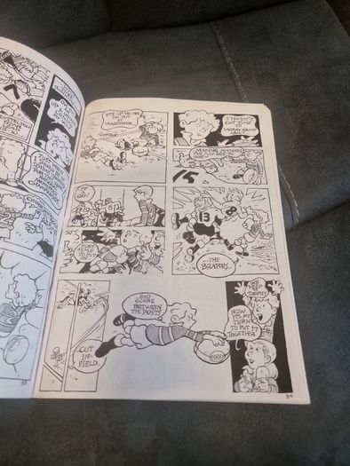 The Big Black Rugby Book  1990