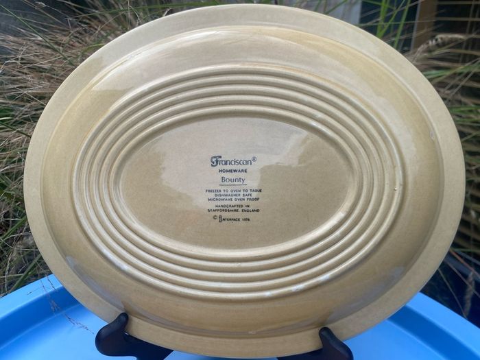 2x plates Franciscan bounty pattern